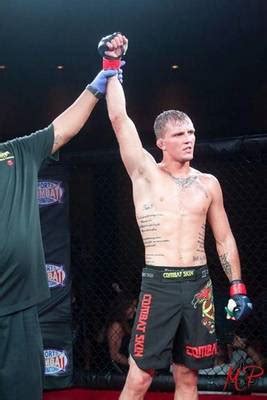 Jason Knight (fighter) .